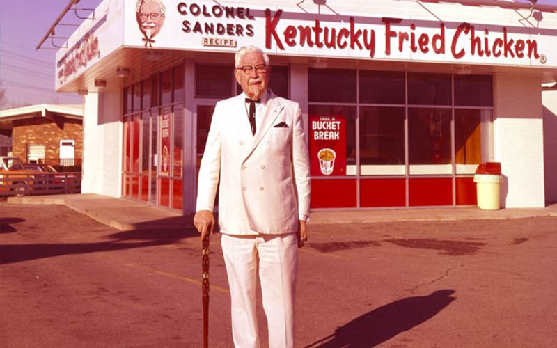  بنیانگزار KFC